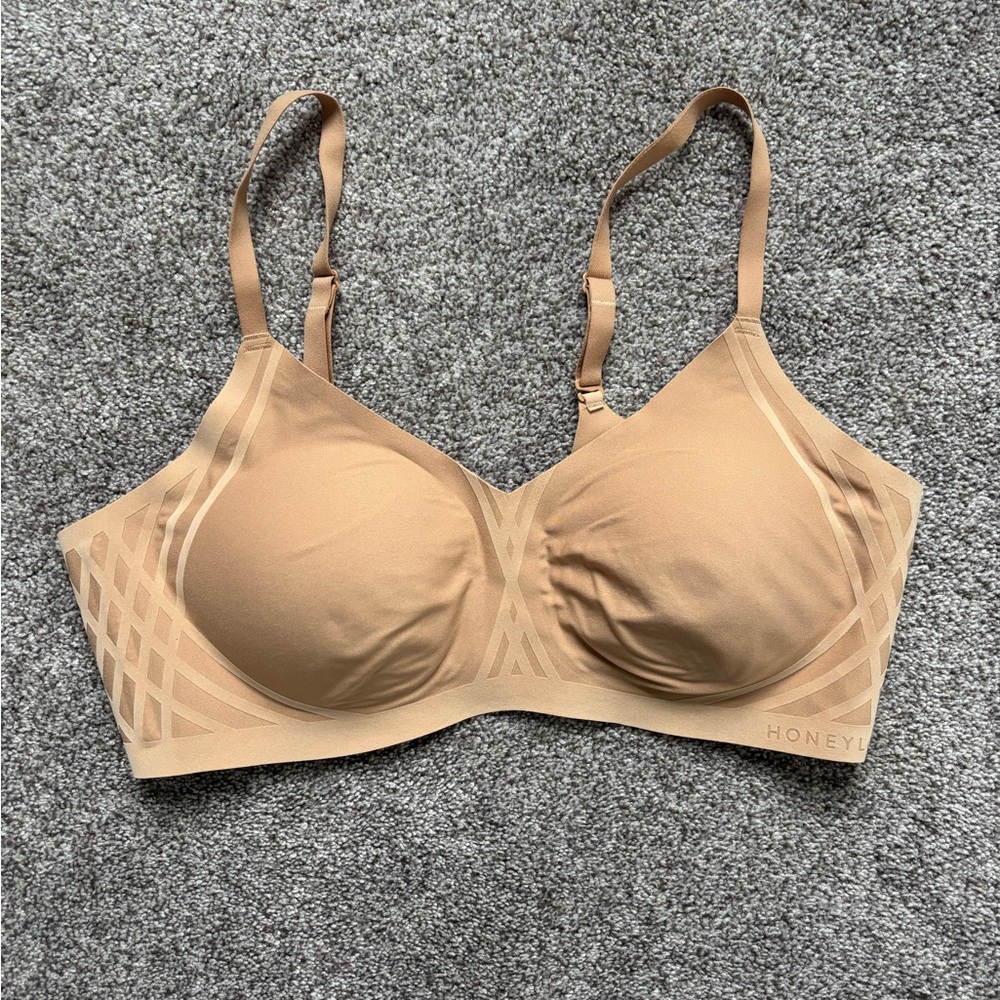 Like New Silhouette Wireless Bra